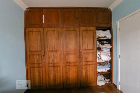 Casa à venda com 410m², 5 quartos e 4 vagas Casa à venda com 410m², 5 quartos e 4 vagasQuarto 2