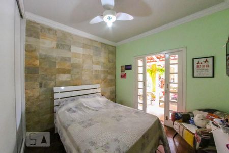 Casa à venda com 410m², 5 quartos e 4 vagas Casa à venda com 410m², 5 quartos e 4 vagasQuarto Suíte 2