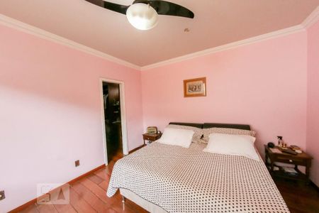 Casa à venda com 410m², 5 quartos e 4 vagas Casa à venda com 410m², 5 quartos e 4 vagasQuarto Suíte 1