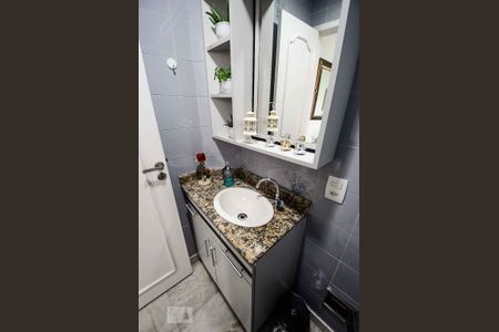 Apartamento à venda com 179m², 4 quartos e 3 vagasBanheiro Social