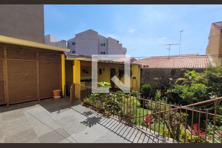 Casa à venda com 226m², 3 quartos e 4 vagasQuintal