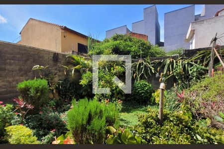 Casa à venda com 226m², 3 quartos e 4 vagasQuintal
