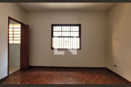 Casa à venda com 226m², 3 quartos e 4 vagasSuíte