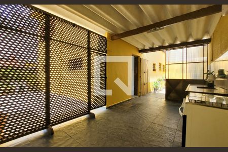 Casa à venda com 226m², 3 quartos e 4 vagasQuintal