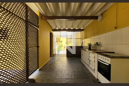 Casa à venda com 226m², 3 quartos e 4 vagasQuintal