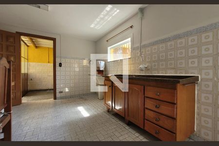 Casa à venda com 226m², 3 quartos e 4 vagasCozinha 2