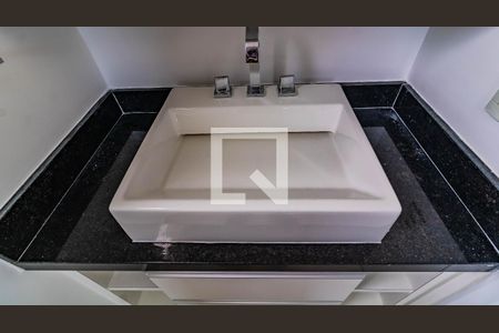 Apartamento à venda com 72m², 2 quartos e 2 vagas Apartamento à venda com 72m², 2 quartos e 2 vagasBanheiro 2