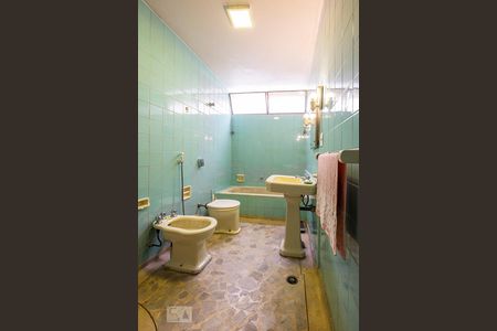 Apartamento para alugar com 168m², 3 quartos e 2 vagasBanheiro Social