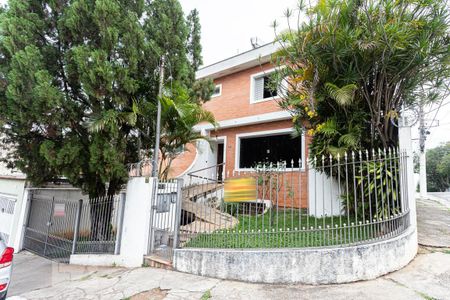 Casa à venda com 141m², 3 quartos e 5 vagasFachada