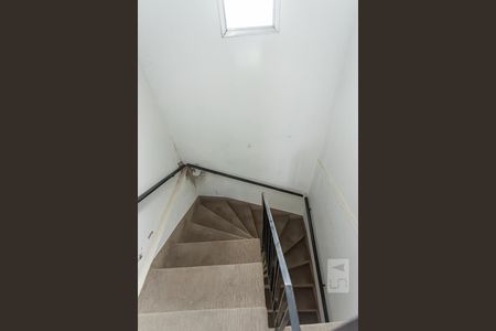 Casa à venda com 141m², 3 quartos e 5 vagasEscada