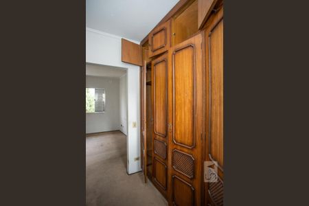 Casa à venda com 141m², 3 quartos e 5 vagasCloset