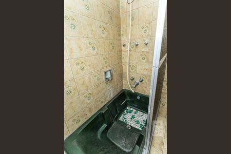 Casa à venda com 141m², 3 quartos e 5 vagasBanheiro suite