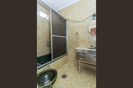 Casa à venda com 141m², 3 quartos e 5 vagasBanheiro suite