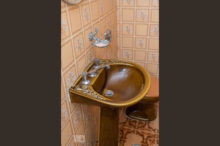 Casa à venda com 141m², 3 quartos e 5 vagasLavabo