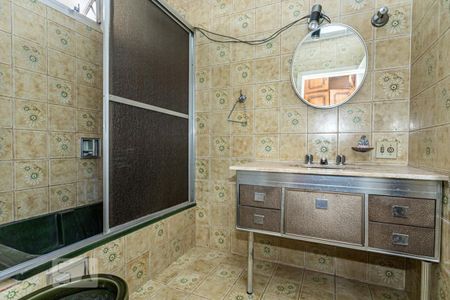 Casa à venda com 141m², 3 quartos e 5 vagasBanheiro suite