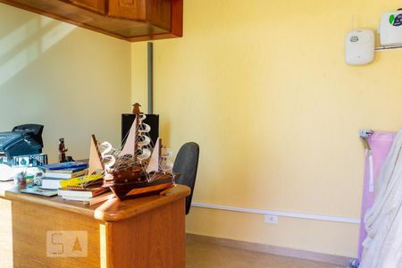 Casa para alugar com 800m², 4 quartos e 8 vagasEscritório