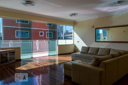 Sala de casa para alugar com 4 quartos, 800m² em Freguesia do Ó, São Paulo