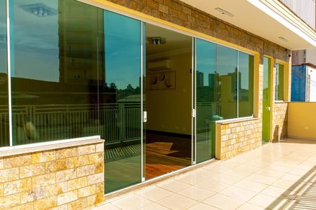 Terraço Sala de casa para alugar com 4 quartos, 800m² em Freguesia do Ó, São Paulo