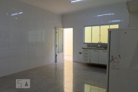 Casa à venda com 800m², 4 quartos e 8 vagasCozinha