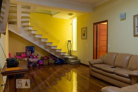 Sala de TV de casa para alugar com 4 quartos, 800m² em Freguesia do Ó, São Paulo