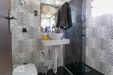 Casa para alugar com 260m², 6 quartos e 8 vagasBanheiro da Suíte