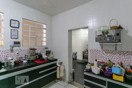 Casa para alugar com 260m², 6 quartos e 8 vagasCozinha