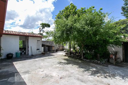 Casa para alugar com 260m², 6 quartos e 8 vagasFachada