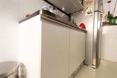 Apartamento para alugar com 48m², 2 quartos e 1 vaga Apartamento para alugar com 48m², 2 quartos e 1 vagaCozinha - Armários