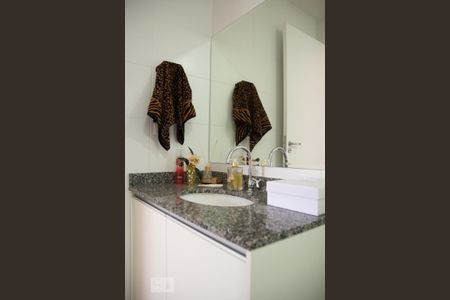 Apartamento à venda com 65m², 2 quartos e 2 vagas Apartamento à venda com 65m², 2 quartos e 2 vagasBanheiro Social