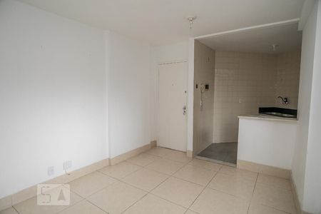 Sala de apartamento para alugar com 2 quartos, 47m² em Anil, Rio de Janeiro