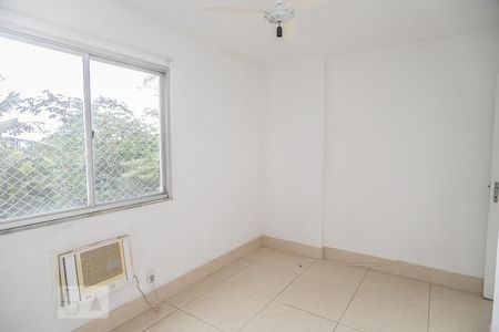 Quarto 1 de apartamento para alugar com 2 quartos, 47m² em Anil, Rio de Janeiro