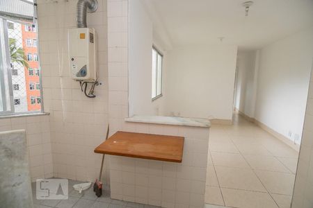 Apartamento à venda com 47m², 2 quartos e 1 vagaCozinha e Área de Serviço