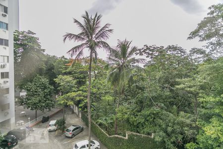 Vista do Quarto 1 de apartamento para alugar com 2 quartos, 47m² em Anil, Rio de Janeiro