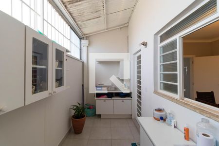 Casa à venda com 210m², 4 quartos e 3 vagasÁrea de Luz