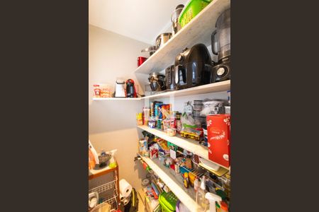 Casa à venda com 210m², 4 quartos e 3 vagasDespensa