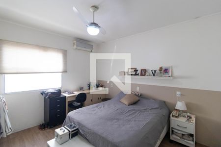 Casa à venda com 210m², 4 quartos e 3 vagasSuíte 02