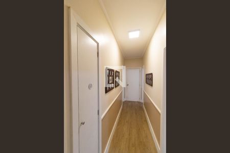 Casa à venda com 210m², 4 quartos e 3 vagasCorredor