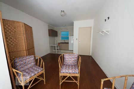 Sala e Cozinha de kitnet/studio à venda com 1 quarto, 43m² em Centro, São Leopoldo
