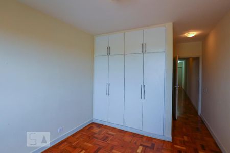 Casa à venda com 250m², 4 quartos e 2 vagas Casa à venda com 250m², 4 quartos e 2 vagasQuarto 2