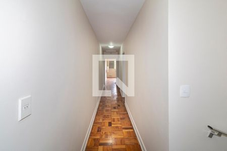 Corredor  de casa para alugar com 4 quartos, 250m² em Indianópolis, São Paulo