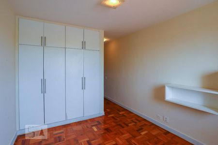 Casa à venda com 250m², 4 quartos e 2 vagas Casa à venda com 250m², 4 quartos e 2 vagasQuarto 2