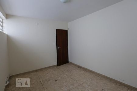 Casa à venda com 250m², 4 quartos e 2 vagas Casa à venda com 250m², 4 quartos e 2 vagasCopa