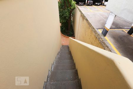 Casa à venda com 250m², 4 quartos e 2 vagas Casa à venda com 250m², 4 quartos e 2 vagasÁrea Externa