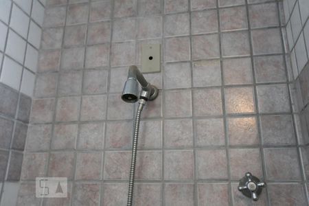 Casa à venda com 250m², 4 quartos e 2 vagas Casa à venda com 250m², 4 quartos e 2 vagasBanheiro da Suíte