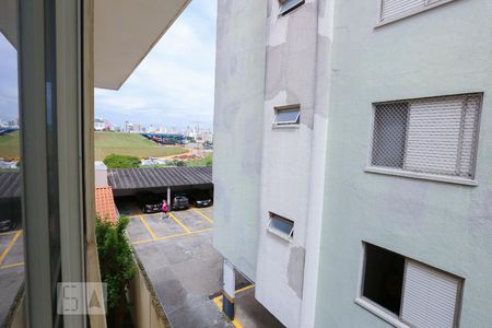 Casa à venda com 250m², 4 quartos e 2 vagas Casa à venda com 250m², 4 quartos e 2 vagasVista