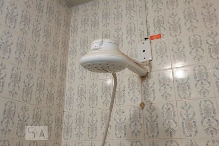 Casa à venda com 250m², 4 quartos e 2 vagas Casa à venda com 250m², 4 quartos e 2 vagasBanheiro