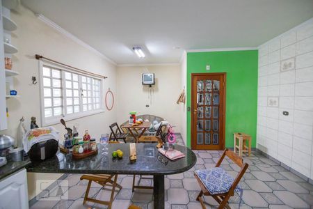 Casa à venda com 475m², 3 quartos e 6 vagasCozinha