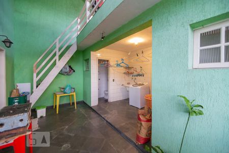 Casa à venda com 475m², 3 quartos e 6 vagasLavanderia