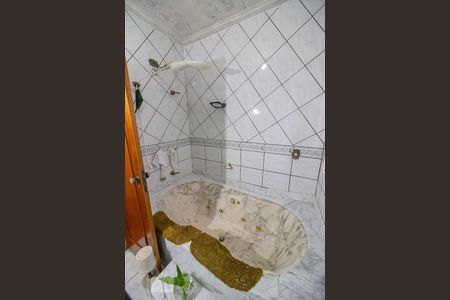 Casa à venda com 475m², 3 quartos e 6 vagasSuite Master