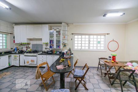 Casa à venda com 475m², 3 quartos e 6 vagasCozinha